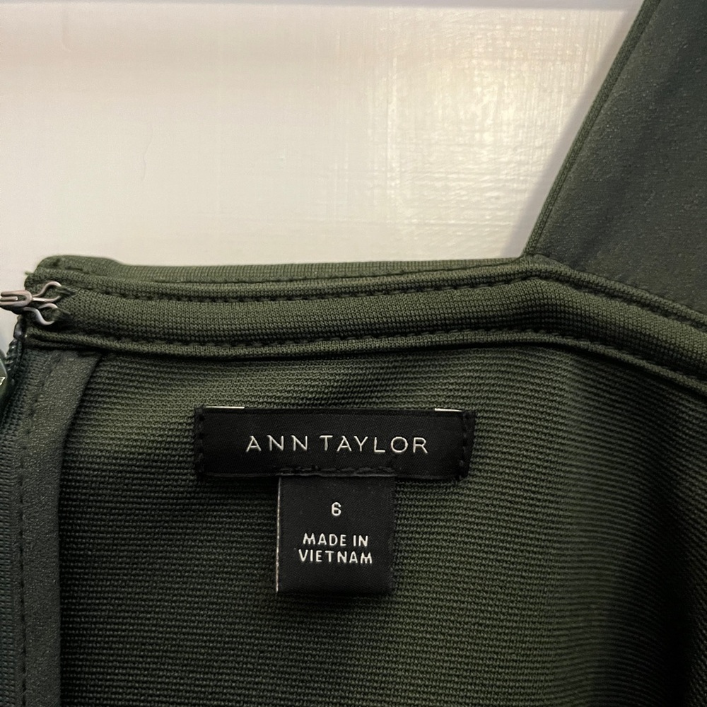 Ann Taylor Green Sleeveless Mini Dress, Size 6 - Picture 5 of 11